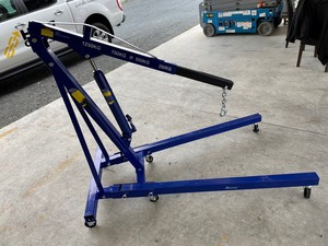 Access: Mechpro Engine Lift (1250kg)