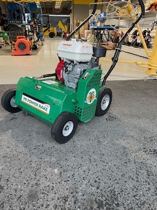 Lawn & Garden: Billy Goat Lawn Dethatcher