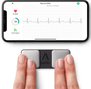 Single-lead ECG device with smartphone