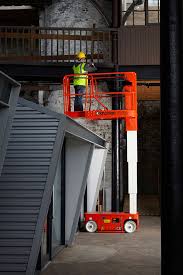 Personel/Mast Lift 5.6M Work (3.6M Deck) Height – Harrisons HireMaster Feilding