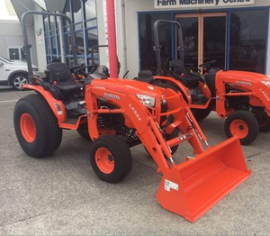 Products: Tractor 4WD Kubota (33HP) w/ Mower or Loader – Harrisons HireMaster Feilding