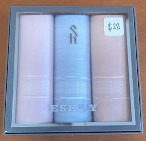 Giftware: Eskay Gift Boxed Ladies Hankies 3pk