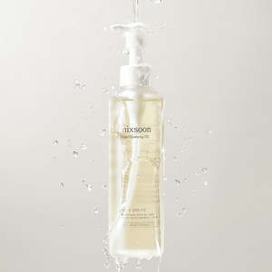 Glass Skin N Glowing: MIXSOON Bean Cleansing Oil 195ml
