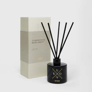Frontpage: Tuberose & Bergamot