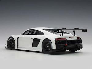 AutoArt 81602 1/18 AUDI R8 LMS PLAIN COLOR VERSION (WHITE)
