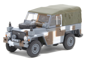 Oxford 76LRL004 1/76 Land Rover Half-Ton Lightweight - Berlin Scheme