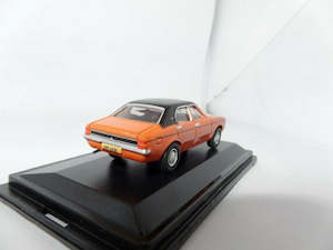 1 76 Scale: Oxford OX-COR3009 Ford Cortina MK3