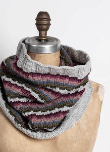 Pattern: Tiverton Cowl - Woolstok Printed Pattern