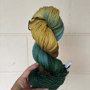 Hand-dyed 10ply - forest shades - Re-loved