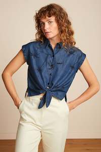 Summer Blouse: KING LOUIE Knot Daytrip Blouse Denim