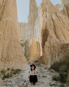 Moke: MOKE Annie Tee Sage