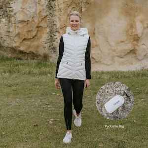 Moke: MOKE Mary Claire Vest Cream