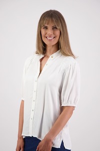 Briarwood: BRIARWOOD Saffron Top Ivory