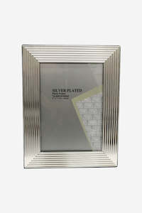 Decor: Silver Lines Picture Frame - 5x7