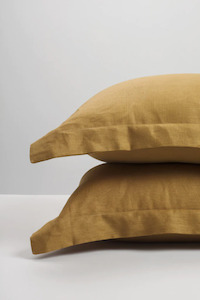 Thread Design: Linen Pillowcases Pair - Cinnamon