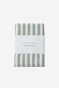 Table Linen Accessories: Tea Towel