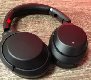 Products: Headphone Lower Slider Left Side Black A5008208B – Suitable for Sony
