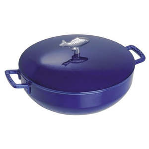 Cookware: Staub Bouillabaisse Pot - 28cm