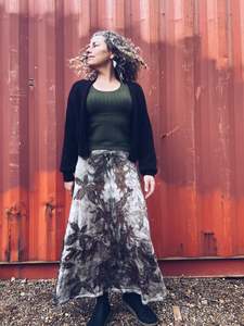 Thread Journeys Autumn Leaf Skirt ~ Merino ~ L ~ NEW