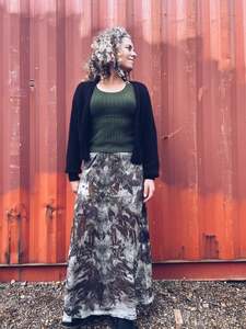 Thread Journeys Autumn Leaf Skirt ~ Merino ~ S ~ NEW