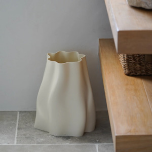 Homeware: Lulu Bin- Eggshell
