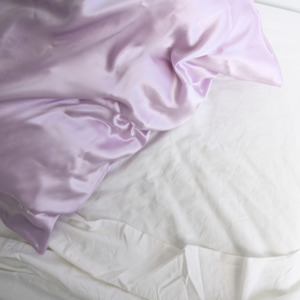 Bedding: 100% Pure Silk Pillowcase - Light Lilac