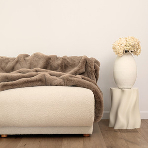 Homeware: Vegan Fur Throw -Mocha