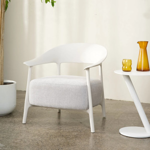 New: Alan Chair