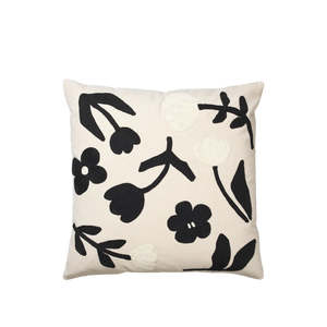Bedroom: Broste Cushion Rosita - Black/Natural