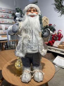 Christmas: Santa White Coat & Snowshoes