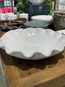 Magnolia Lane White wavy salad bowl