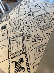 Living: Turkish Style Rug - 2.95 x 1.92 m