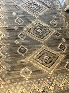 Turkish Style Rug - 2.05 x 2.85 m