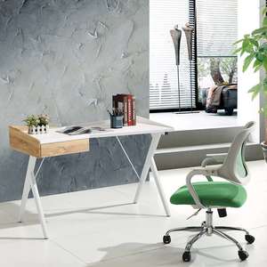 Straight Desks: Palo Alto Desk