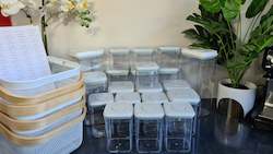 Frontpage: Deluxe Pantry Set Push Top Airtight Container