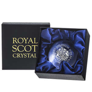Royal Collection: Platinum Jubilee Dome Paperweight