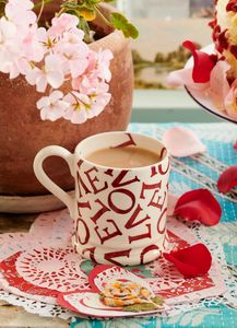 Half Pint Mug: Half Pint Mug L.O.V.E Polka Red