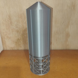 Products: Grain Silo [Scale: HO]