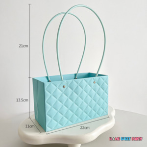 Cute Pastel BLUE Handbag Flower Box Bouquet Birthday Valentines Gift Box Idea Ho&hellip;