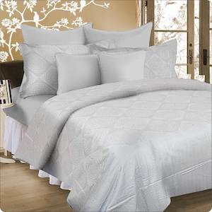 Best Seller: Quilt Cover Set - Silver King (375TC)