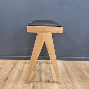 Salamander: Palma Barstool PU Seat