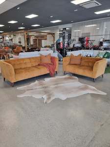 Suite: Merlot 3 +2 Gold Velvet