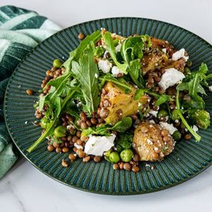 Honest Kitchen: Garlic Roast Potatoes and Lentils