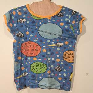 Re Loved: RE-Loved - DUNS Planets Short Sleeve Top (18 Months)