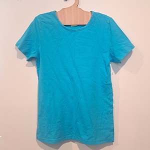 Re Loved: RE-Loved - MTAF Blue Short Sleeved Top (11 - 12 Years)