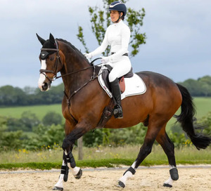 LeMieux Loire Close Contact Square Saddle Pad - White