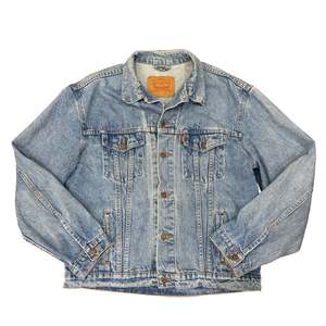 Rewind Collection: Levi’s Jacket - Size L