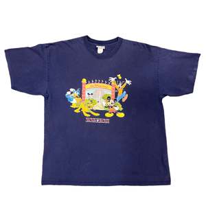 Last Chance: Disney World Tee - Size XL