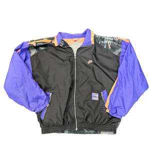 Rewind Collection: 90s Nike Jacket - Size L