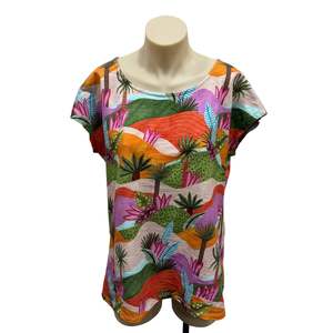 Tops: Landscape Tee - Size S